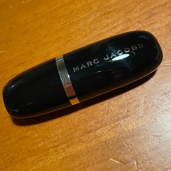 Marc Jacobs Accomplice Concealer & Touch-Up Stick Tan - Picture 4 of 13